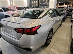 نيسان ألتيما